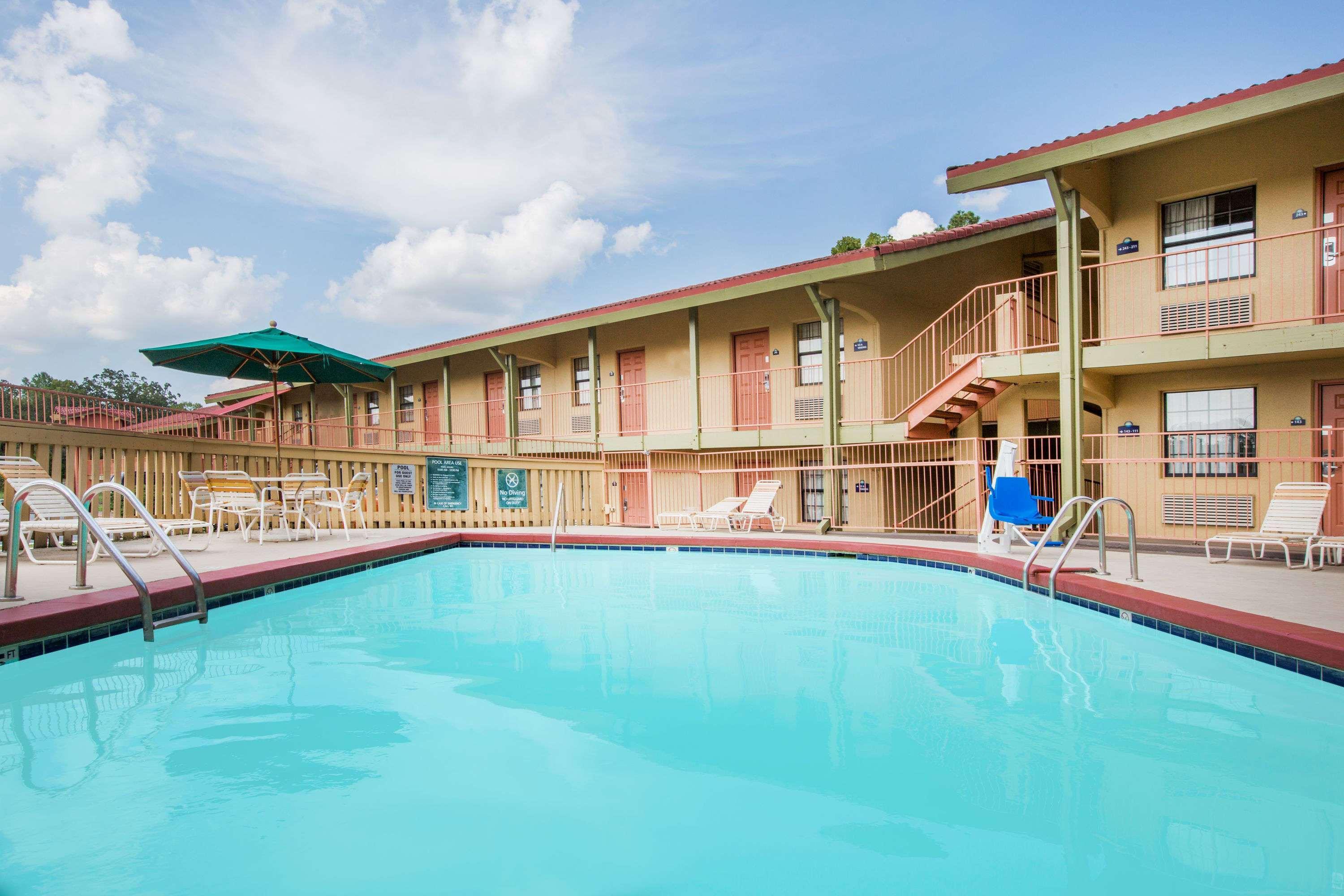 Days Inn By Wyndham Little Rock/Medical Center Exterior photo