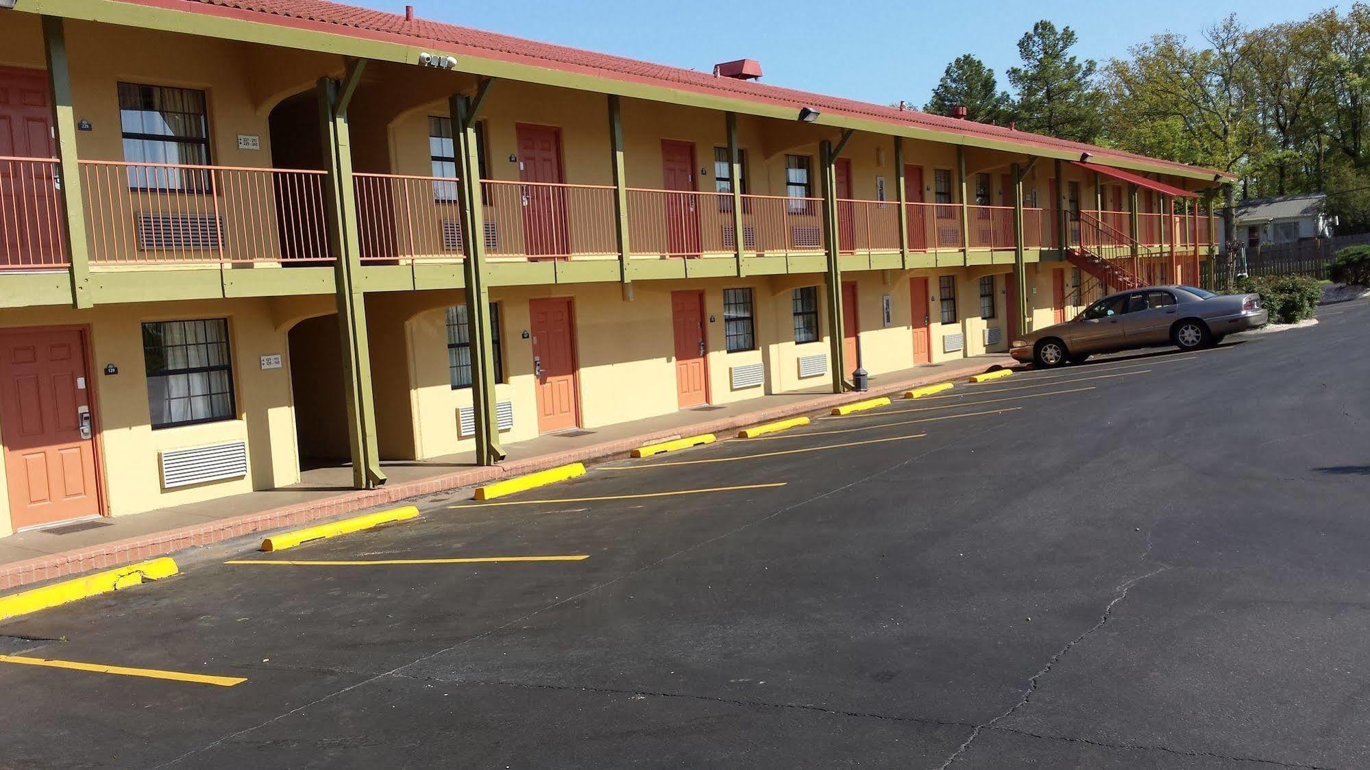 Days Inn By Wyndham Little Rock/Medical Center Exterior photo